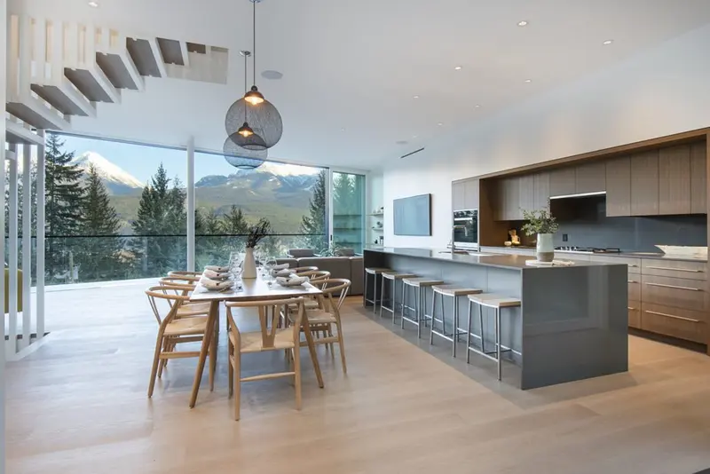 Mountain View custom home in Whistler