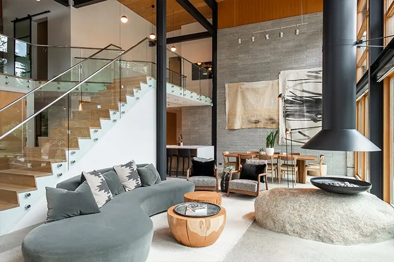 Large-scale home renovation by Balmoral Construction
