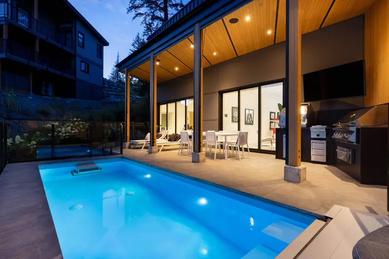 Cerulean landscape and exterior details at dusk