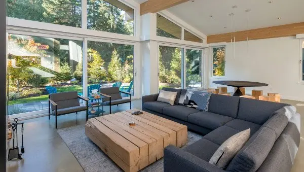 Balsam exterior with glass windows and wooden roof