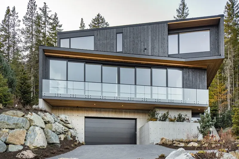 Mountain View open-plan living room with alpine views